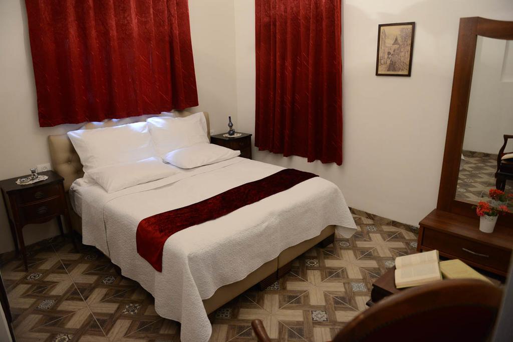 Mensa Christi Guesthouse Назарет Екстер'єр фото
