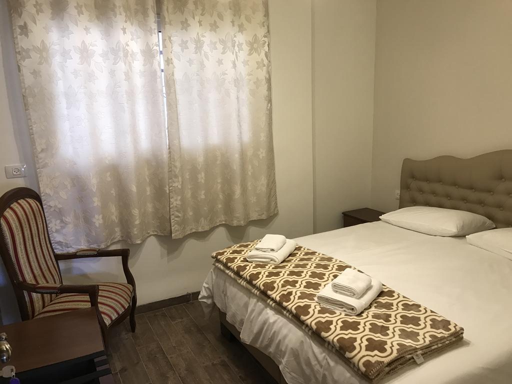Mensa Christi Guesthouse Назарет Екстер'єр фото